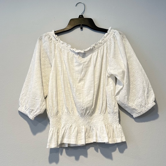Ralph Lauren Women’s 💯 % cottonEyelet Off-The-Shoulder Pullover Top White, PM/M - Picture 8 of 9